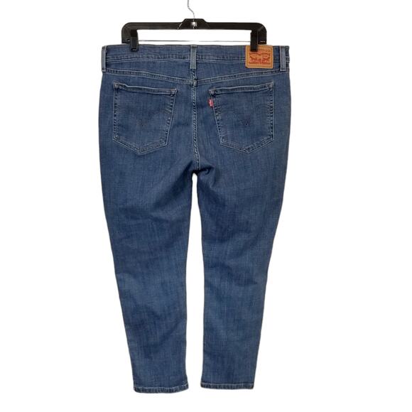 Levi's Women's Ankle Cropped Boyfriend Jeans Medium Wash Size 32 / 14 - Picture 2 of 9